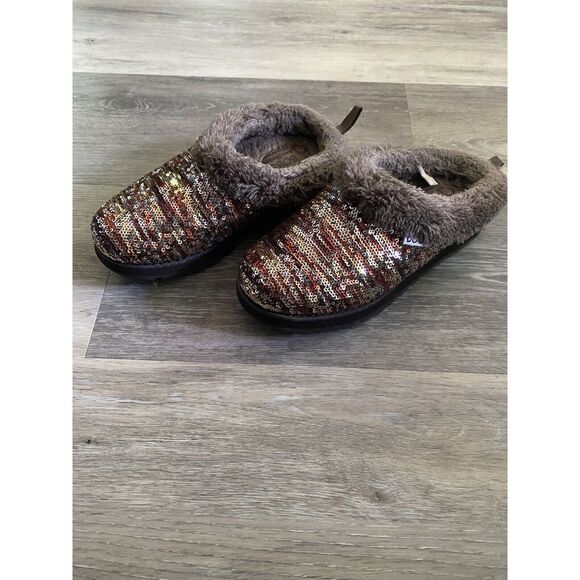 Bob’s from Skechers Gold sequin sparkle Faux Fur Trim slippers size 5 - Picture 1 of 11